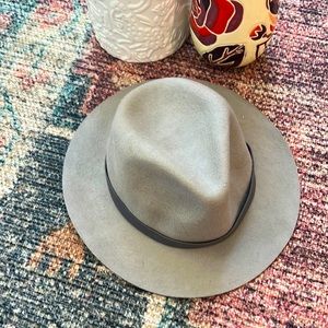 Phenix designer felt hat